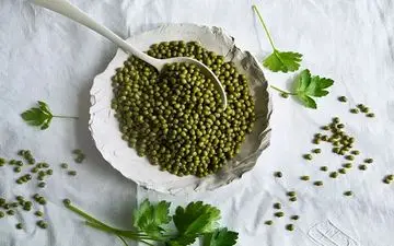 خواص و مضرات ماش برای مردان؛ فواید شگفت‌انگیز و نکات مهم قبل از مصرف