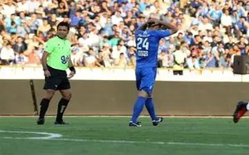 ستاره استقلال دربی را از دست داد