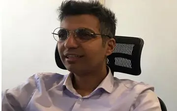 مجری محبوب ورزشی،با چهره ای جدید در شبکه ورزش