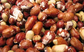  کاهش وزن با خوردن بادام زمینی
