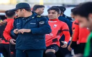 دستگیری بازیکن تیم ایرانجوان بوشهر توسط پلیس +عکس