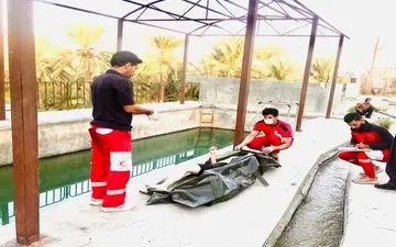 غرق شدن پسر بچه ۱۶ ساله در استخر آب 