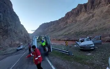 ریزش کوه در جاده جلفا/ این حادثه سه نفر را مصدوم کرد