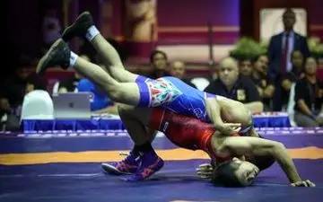 حرکت عجیب یک تماشاگر ورزشی در ایران +عکس