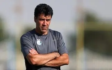  یک استقلالی به قهرمان اعلام کردن پرسپولیس واکنش نشان داد