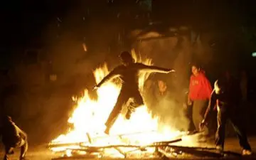 چهارشنبه سوری را در کنار خانواده باشید