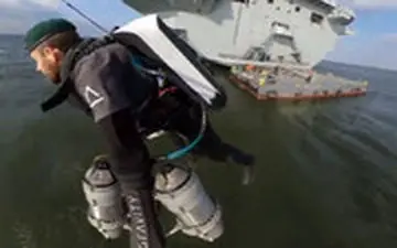 جت پوشیدنی ارتش آمریکا را ببینید