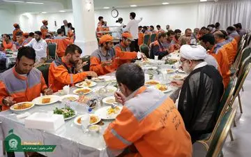 صحبت‌های پاکبانان حریم امام رضا(ع) که برای اولین بار مهمان امام هشتم بودند 