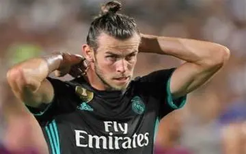 آقای خاص دست از سر  گرت بیل برداشت !