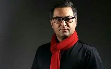  حضور حمید استیلی بر مزار میناوند (عکس)