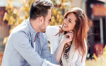 چرا افراد به دوست شریک عاطفی‌شان علاقه‌مند می‌شوند؟