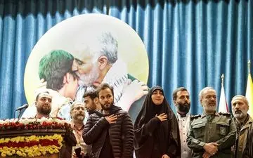 فرزندان سردار سلیمانی در یک مراسم متفاوت