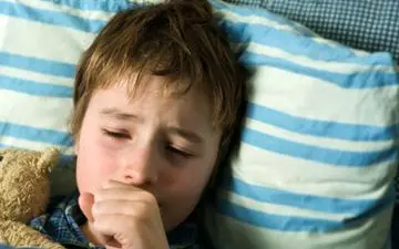 سرفه‌های فرزندم قطع نمی‌شود چکار کنم؟

