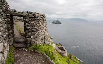  جزیره متروکه ایرلندی قرون وسطی که به حراج گذاشته شده است