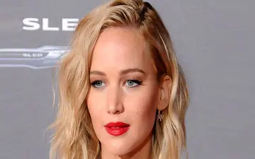 استایل منحصربه‌فرد جنیفر لارنس بعد از زایمان، ترند جدید دنیای مد؟