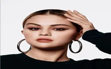 سلنا گومز ازدواج کرد؟!|این مرد با این تیپ و قیافه اصلا به خانم خواننده مشهور نمیخوره!