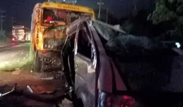 
۱۱ کشته و زخمی در تصادف کامیون با مینی‌بوس