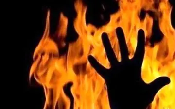 ۳ خودرو در پارکینگ ساختمانی در تبریز آتش گرفتند + جزییات