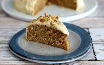 طرز تهیه کیک مغزدار اسپانیایی؛ کیکی متفاوت و خوشمزه برای مهمانی‌ها!