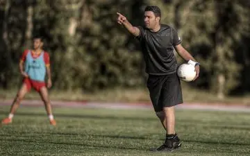  نکونام با بغل پا شروع کرد (عکس)