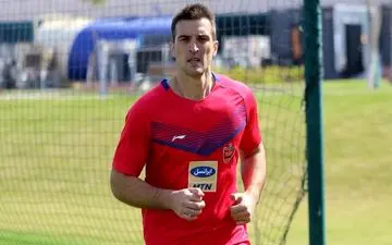 شکایت مهاجم تیم فوتبال پرسپولیس به فیفا