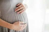آیا زنان باردار چاق نباید مکمل ویتامین D مصرف کنند؟ پاسخ وزارت بهداشت

