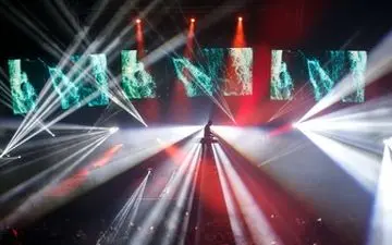 خوانندگان سطحی با دو شب اجرا صاحب ۲۰۰ میلیون تومان پول می‌شوند