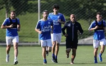 خروجی های استقلال چه کسانی هستند؟