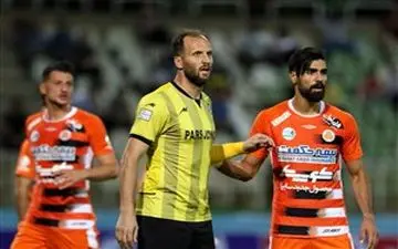 از بچگی پرسپولیسی بودم /به باشگاه رفتم و طلبم را بخشیدم