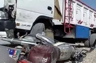 برخورد تریلی با موتورسیکلت در ایرانشهر ۲ فوتی بر جای گذاشت