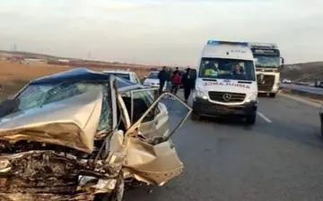 چهار مصدوم در واژگونی سواری پژو در خنداب