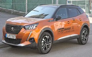 قیمت ۶ خودروی فرانسوی در بازار اعلام شد
