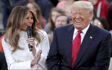 ترامپ و همسرش تحت تاثیر کعبه قرار گرفتند +فیلم 