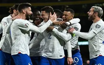 پیروزی اقتصادی فرانسوی‌ها در ایرلند/ هلند اولین ۳ امتیازش را کسب کرد 