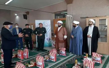  اهدا ۱۵۰ بسته معیشتی به خبرنگاران  کرمانشاهی