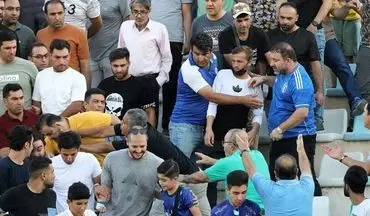  انتقاد تند مجری تلویزیون از «حجت کریمی»:هواداران ناصر حجازی با گُل به تمرین می‌آمدند، نه با فحاشی و چاقو!