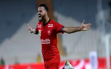 سکوت عجیب نوراللهی در قبال شایعات/ هافبک پرسپولیس با شباب الاهلی بست؟