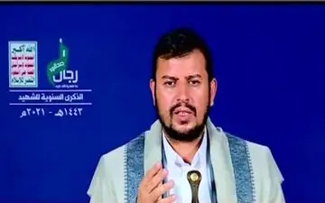 رهبر انصارالله: عربستان که حریم هوایی یمن را بسته، آن را به روی «بنت» باز کرد