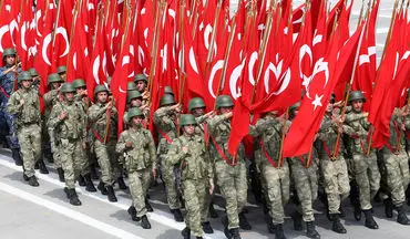 15 هزار نفر از نیروهای مسلح ترکیه اخراج شدند