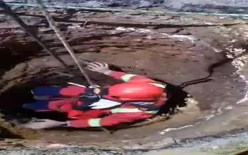 نجات ۲ نفر از چاه ۱۰ متری در کرمانشاه 

