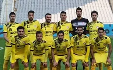 با یک مربی و دو بازیکن تیم نفت تهران قطع همکاری شد