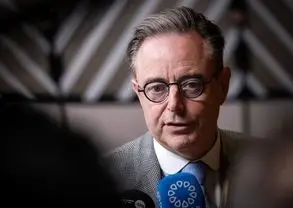 نخست‌وزیر بلژیک: ترامپ اروپای متحد را دوست ندارد، بلکه خواهان ۲۷ کشور جدا و "برده" است