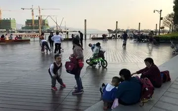 موافقت چین با سیاست ۳ فرزندی 
