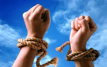 گفتگو با قاتلی که از پای طناب دار برگشت