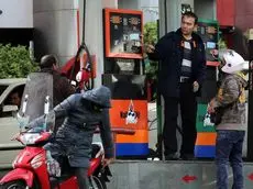 سهمیه بنزین ۱۵۰۰ تومانی تا چند ماه ذخیره می‌شود