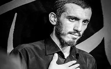 شعار دادن‌های پرشور مداح مشهور در کنار سردار سلیمانی+فیلم