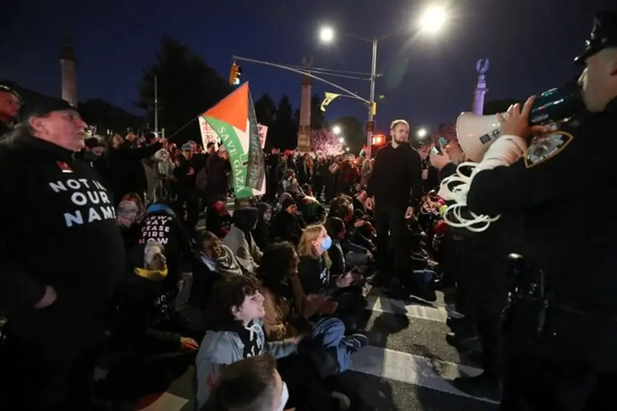 ورود پلیس به اعتراضات دانشگاه‌های آمریکا