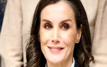 نگاهی به شیک‌ترین گوشواره‌های ملکه لتیزیا؛ از استایل روزمره تا مراسم رسمی
