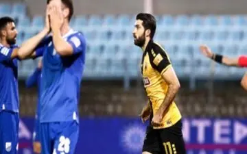 صعود آاک به نیمه نهایی در حضور انصاری فرد