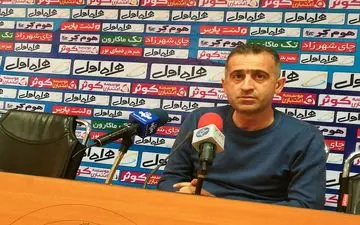 جلسه مطبوعاتی فراز کمالوند سرمربی نفت آبادان + فیلم